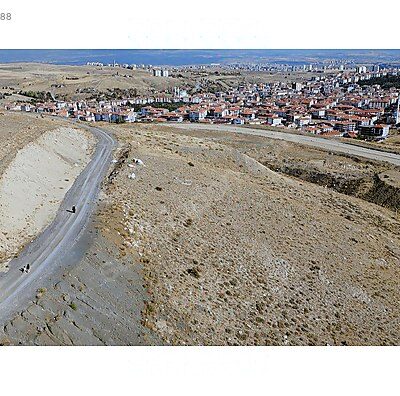 MANZARALI BAHÇE YAPMAK İÇİN İDEAL 297 m2 İMARLI ARSA